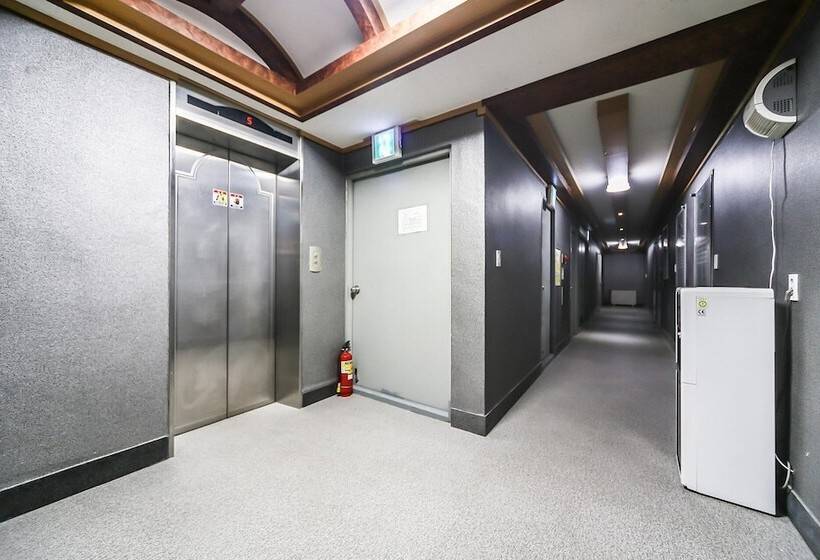 מוטל Yeosu Hwangje Park