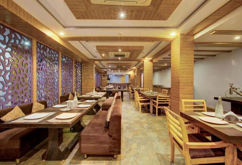 منتجع Super Townhouse Oak Jvh