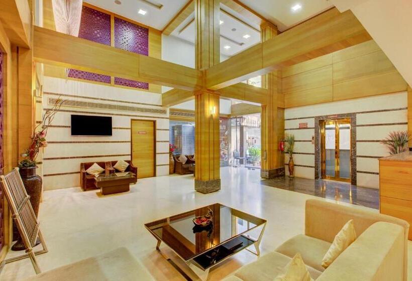 منتجع Super Townhouse Oak Jvh