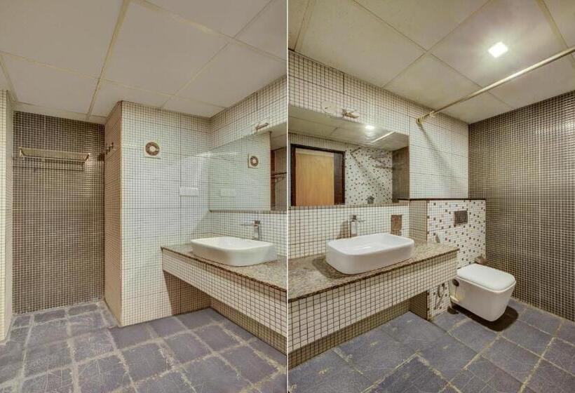 منتجع Super Townhouse Oak Jvh