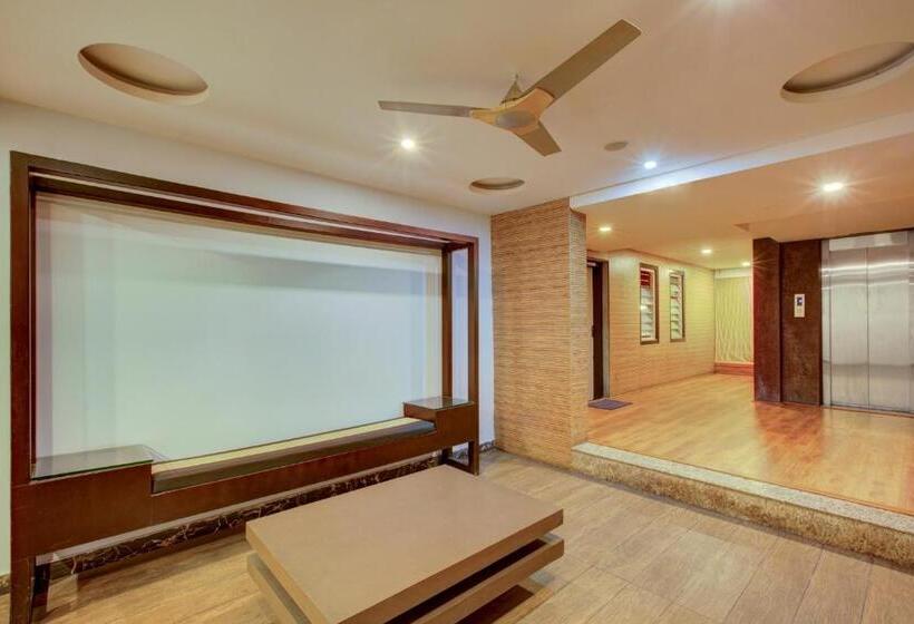 منتجع Super Townhouse Oak Jvh