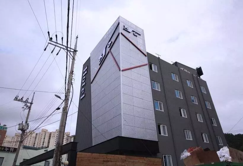 Yeosu Hakdong Ja Self Check In Motel