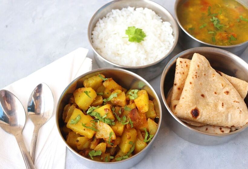 هاستل Covie Karle Town 220