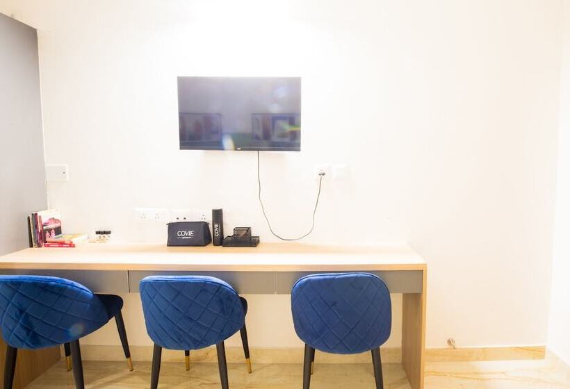 هاستل Covie Karle Town 220