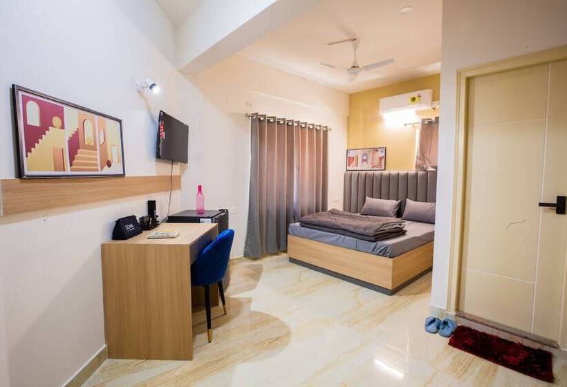 هاستل Covie Karle Town 220