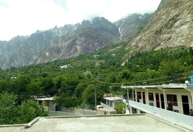 Diamond Deluxe Hotel Karimabad Hunza