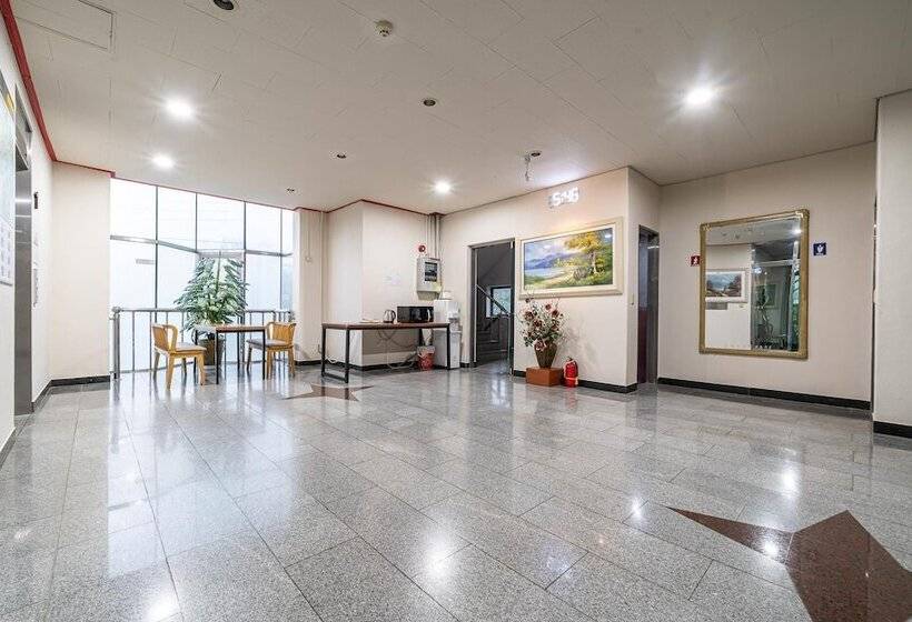 Hoengseong New World Motel