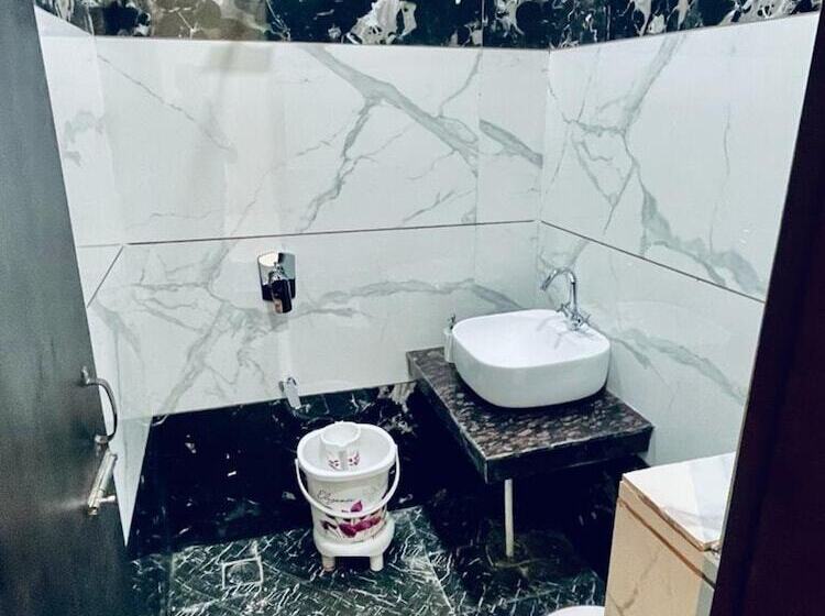 فندق Goroomgo Yuvraj Residency Amritsar