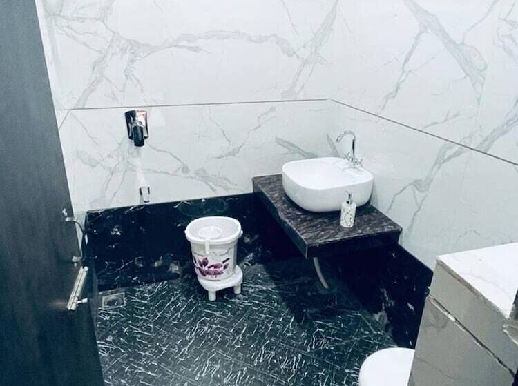 فندق Goroomgo Yuvraj Residency Amritsar