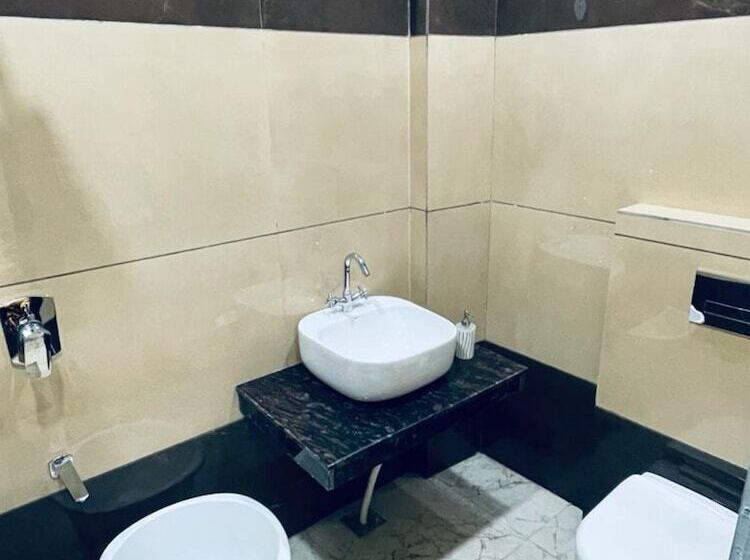 فندق Goroomgo Yuvraj Residency Amritsar