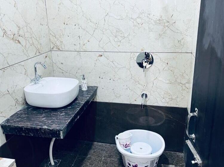 فندق Goroomgo Yuvraj Residency Amritsar