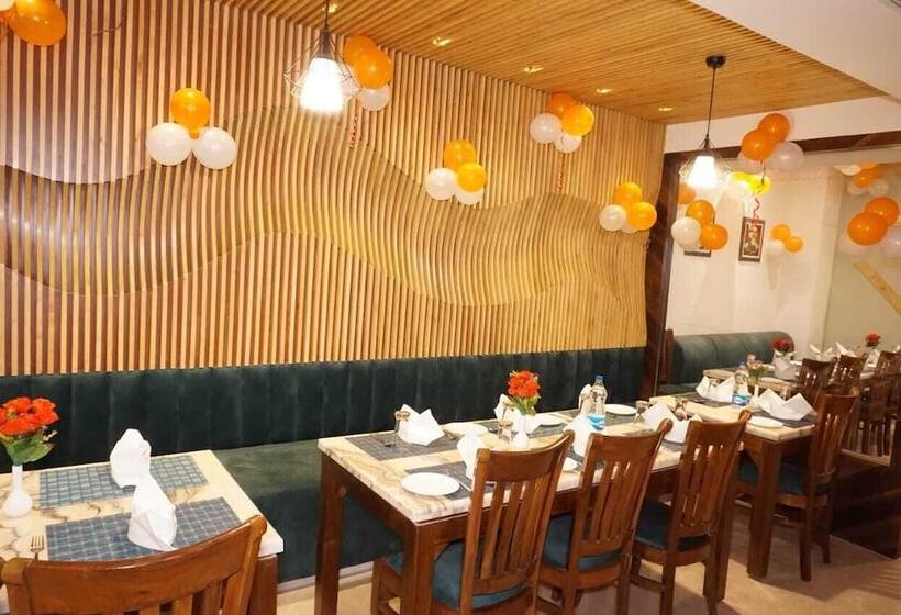 Отель Mayra Grand