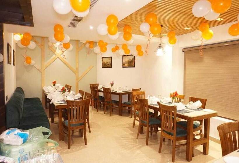 Отель Mayra Grand