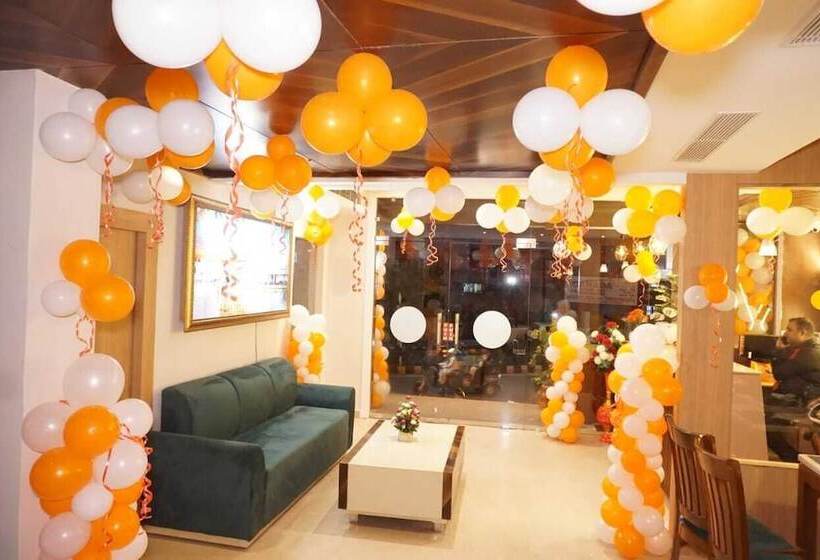 Отель Mayra Grand