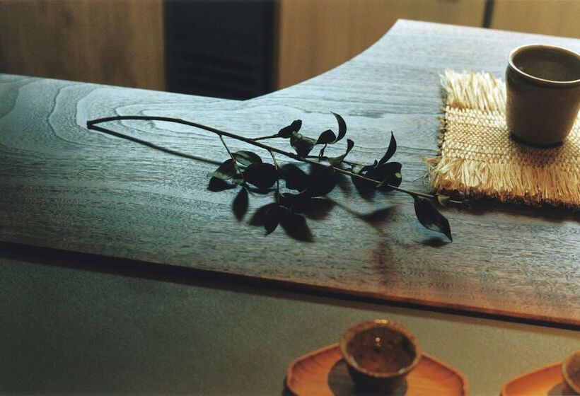 هتل Moksa Rebirth