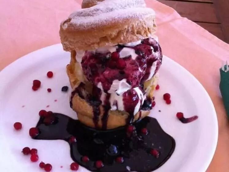 ホテル Pensiunea Mai