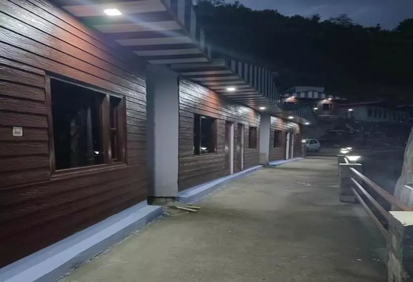 Hotelli Shivay Kingdom Eco Cottage And Huts