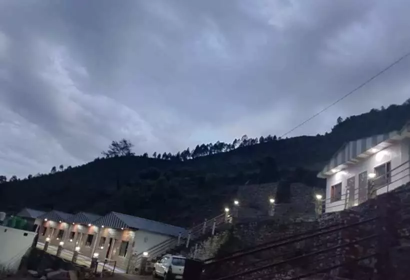 Hotelli Shivay Kingdom Eco Cottage And Huts