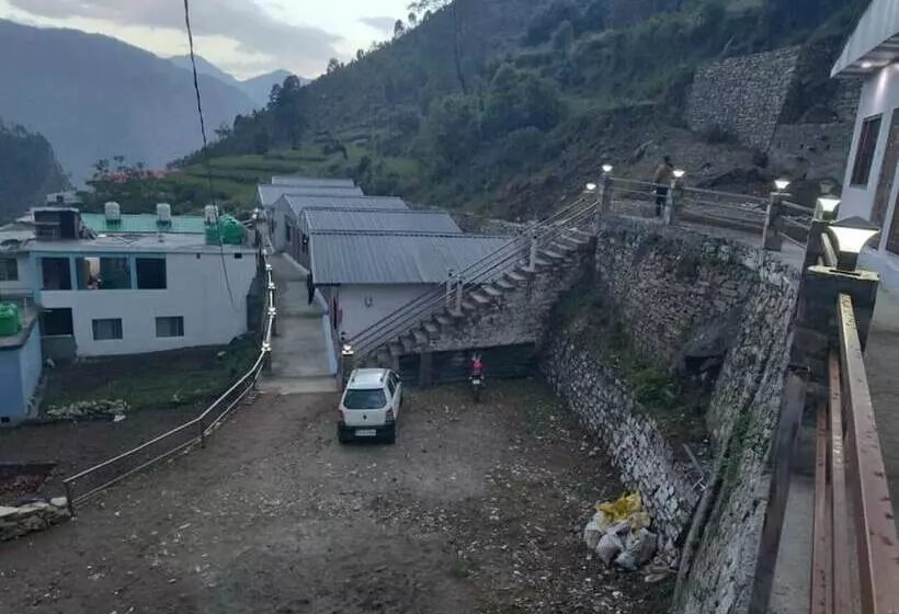 Hotelli Shivay Kingdom Eco Cottage And Huts