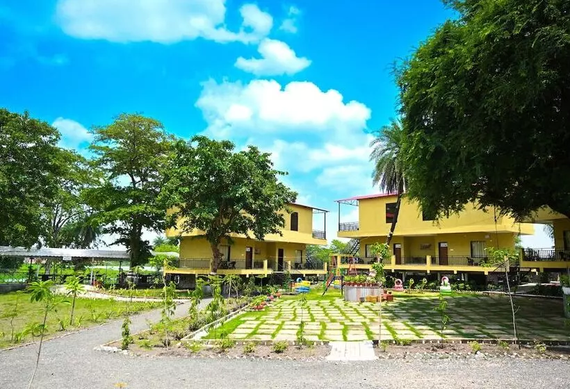 Hotelli Tgi Insignia Resort & Villa's