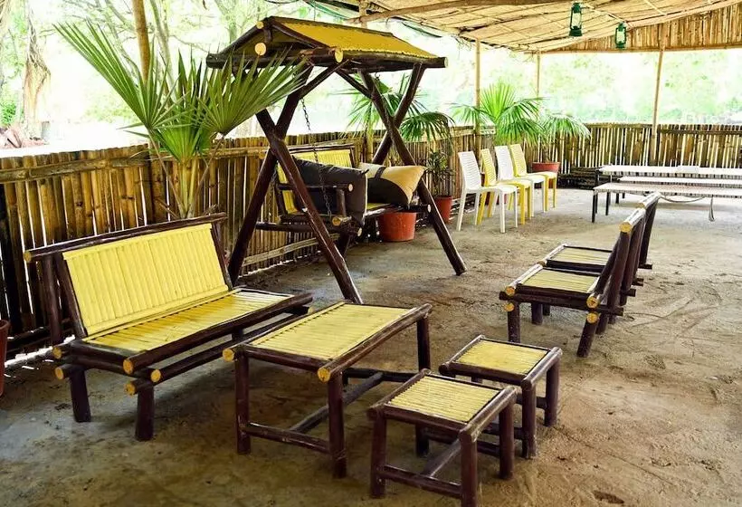 Hotelli Tgi Insignia Resort & Villa's