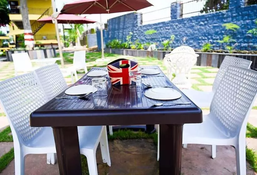 Hotelli Tgi Insignia Resort & Villa's