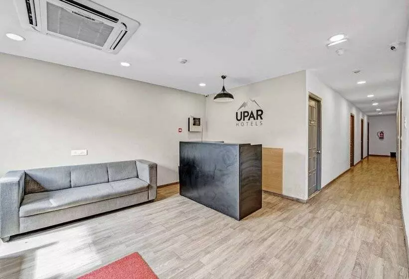 Upar Hotels Uthandi, Ecr
