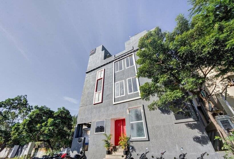 Upar Hotels Uthandi, Ecr