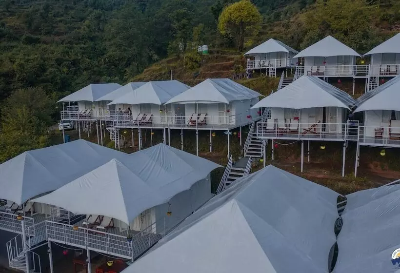 هتل White Heaven Camps