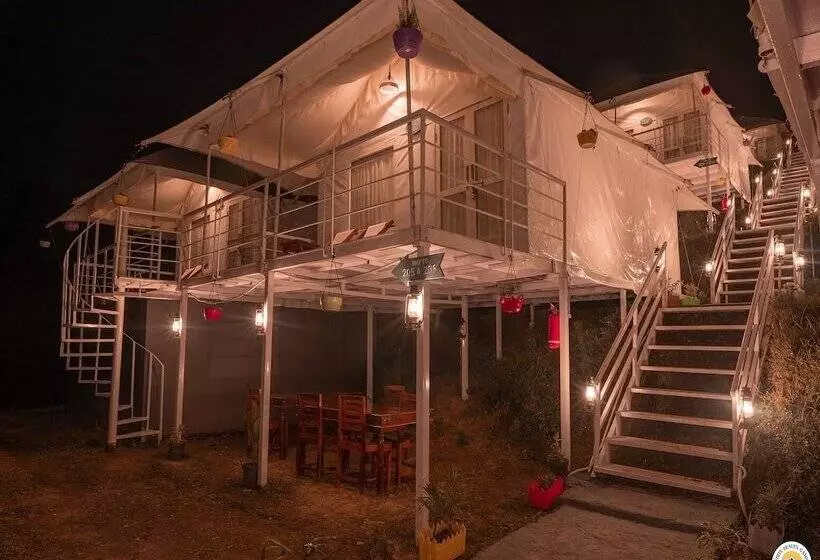 هتل White Heaven Camps