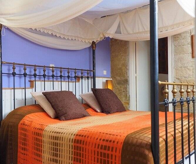 بنسيون Zoe Traditional Holiday Apartments B&b