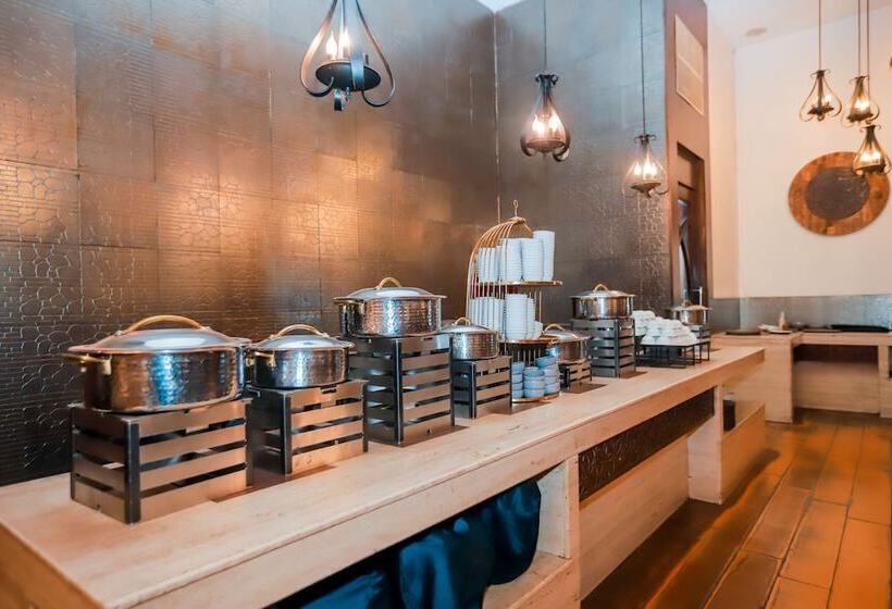 استراحتگاه Bel La Monde Hotel Nh8 At 6km From Igi Airport Delhi