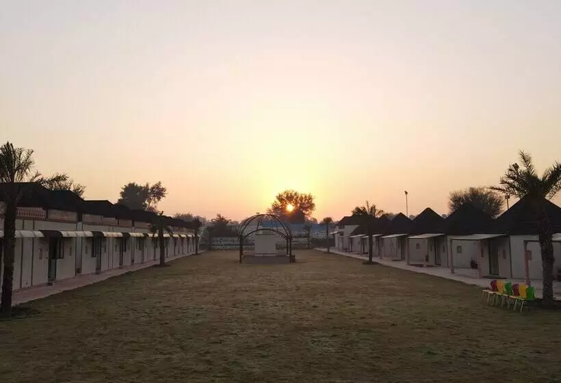 Lomakeskus Club 21by Sariska Fun City