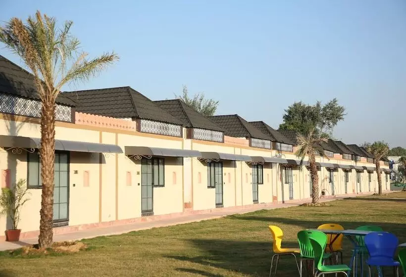 Lomakeskus Club 21by Sariska Fun City