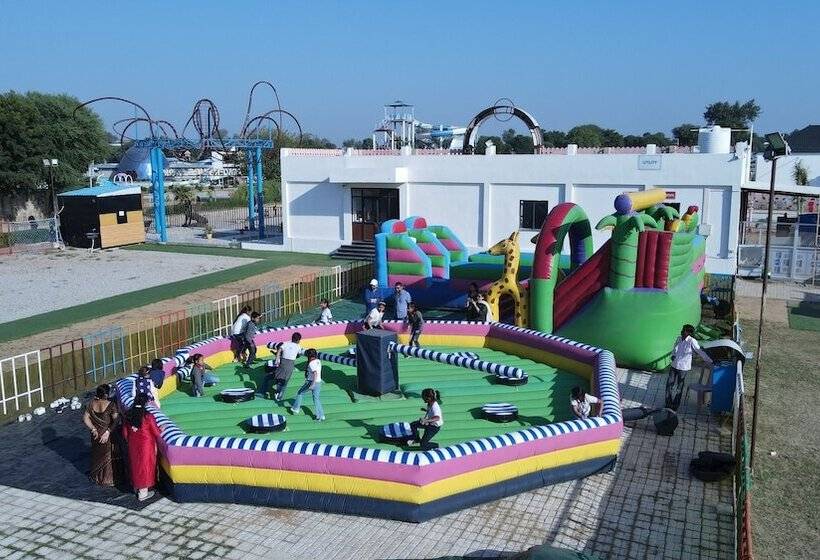 Resort Club 21by Sariska Fun City