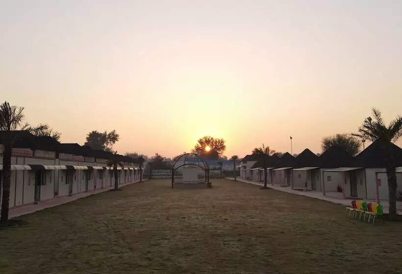 Lomakeskus Club 21by Sariska Fun City