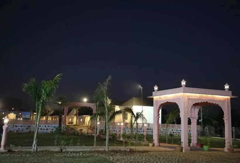 Lomakeskus Club 21by Sariska Fun City