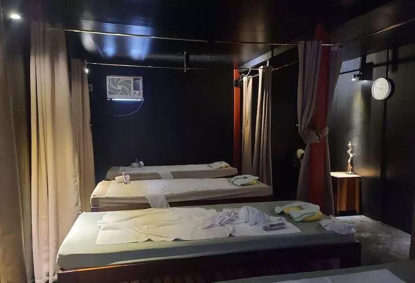 Virgin Island Resort   Restaurant & Spa