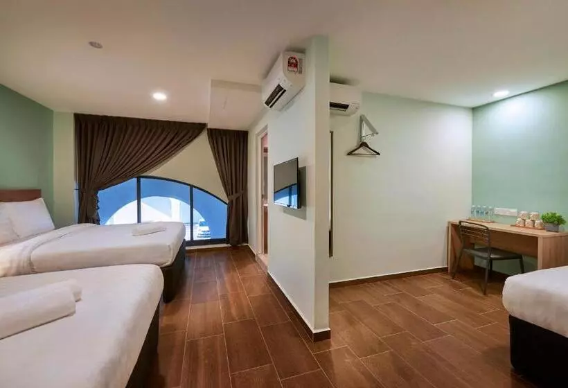 Zone Hotels, Eco Grandeur