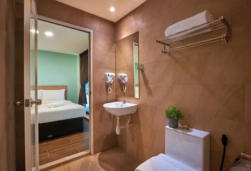 Zone Hotels, Eco Grandeur