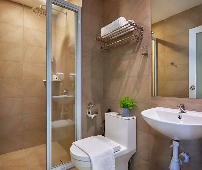 Zone Hotels, Eco Grandeur