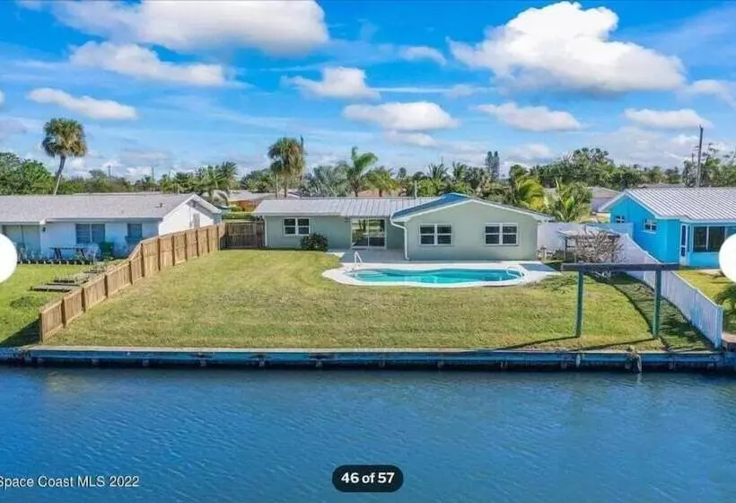106 La Riviere Rd