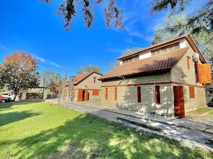 Aamiaismajoitus (B&B) Paihuen Luxury Suites