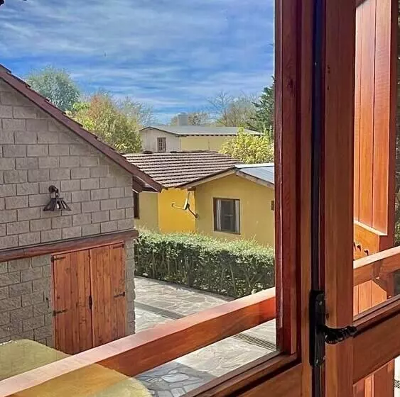 Aamiaismajoitus (B&B) Paihuen Luxury Suites