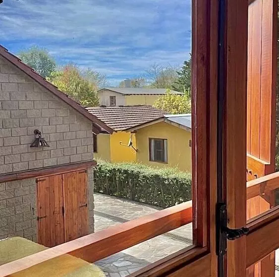 Aamiaismajoitus (B&B) Paihuen Luxury Suites