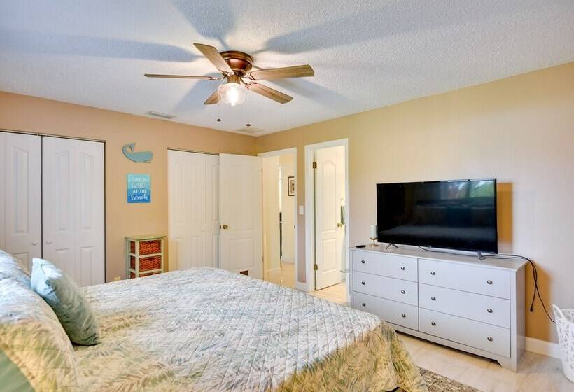 Edgewater Vacation Home W/ Game Room & Pool Access