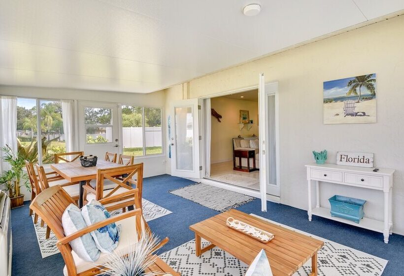 Edgewater Vacation Home W/ Game Room & Pool Access