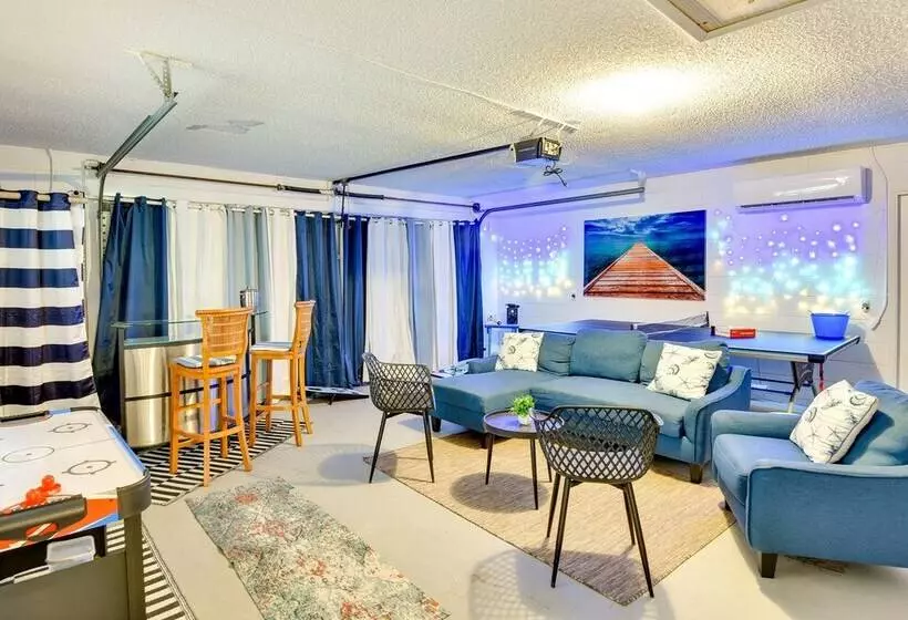 Edgewater Vacation Home W/ Game Room & Pool Access