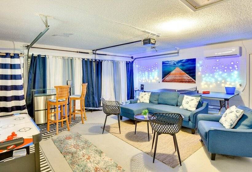 Edgewater Vacation Home W/ Game Room & Pool Access