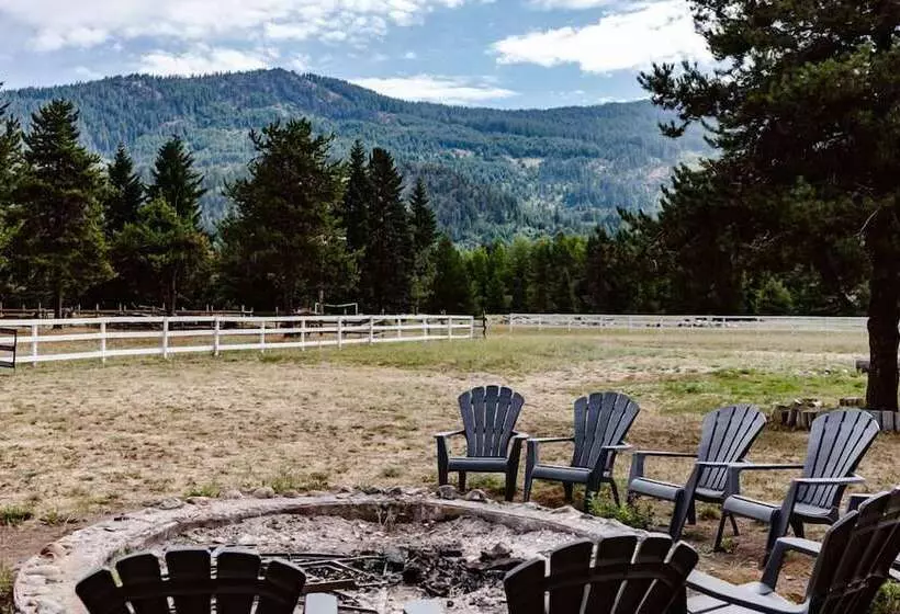 Hotelli Silver Ridge Ranch